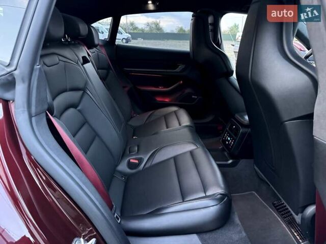 Червоний Порше Taycan Cross Turismo, об'ємом двигуна 0 л та пробігом 72 тис. км за 61500 $, фото 61 на Automoto.ua