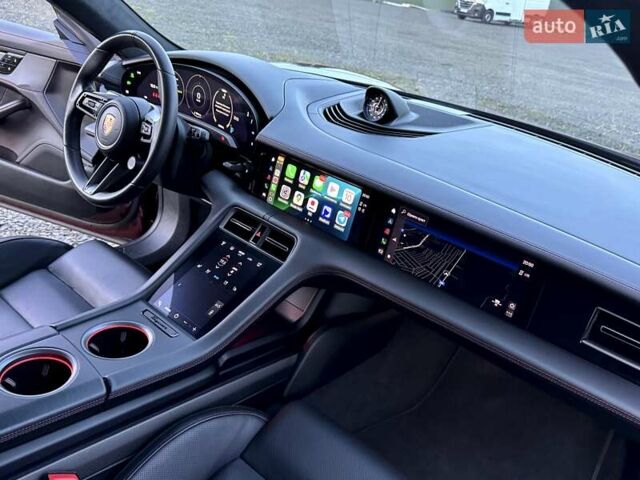 Червоний Порше Taycan Cross Turismo, об'ємом двигуна 0 л та пробігом 72 тис. км за 61500 $, фото 38 на Automoto.ua