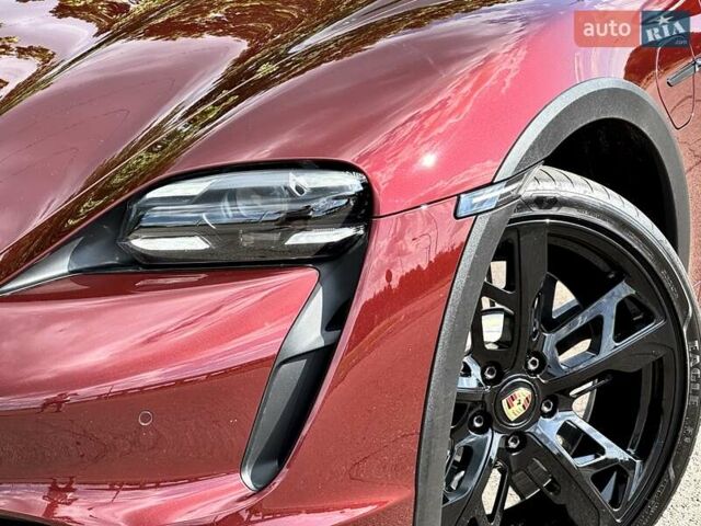 Червоний Порше Taycan Cross Turismo, об'ємом двигуна 0 л та пробігом 72 тис. км за 61500 $, фото 19 на Automoto.ua