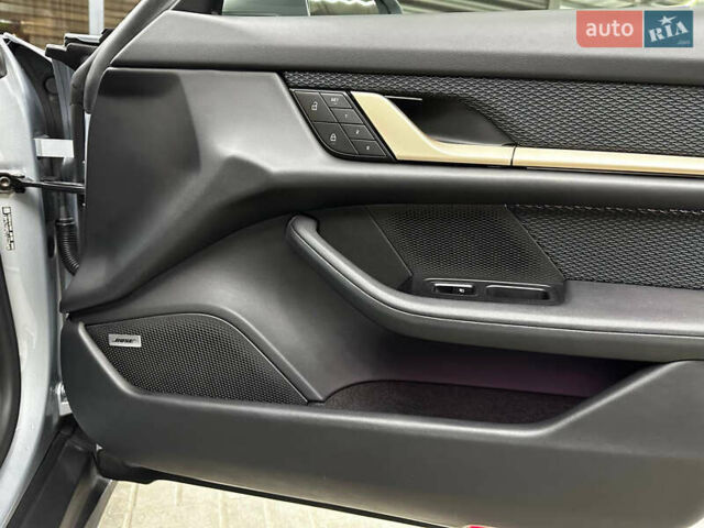 Порше Taycan Cross Turismo, об'ємом двигуна 0 л та пробігом 114 тис. км за 57000 $, фото 23 на Automoto.ua