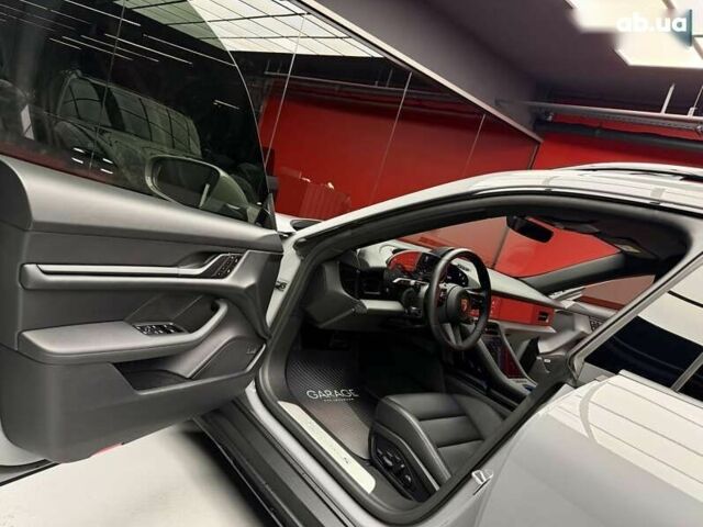 Порше Taycan Cross Turismo, объемом двигателя 0 л и пробегом 29 тыс. км за 83900 $, фото 23 на Automoto.ua