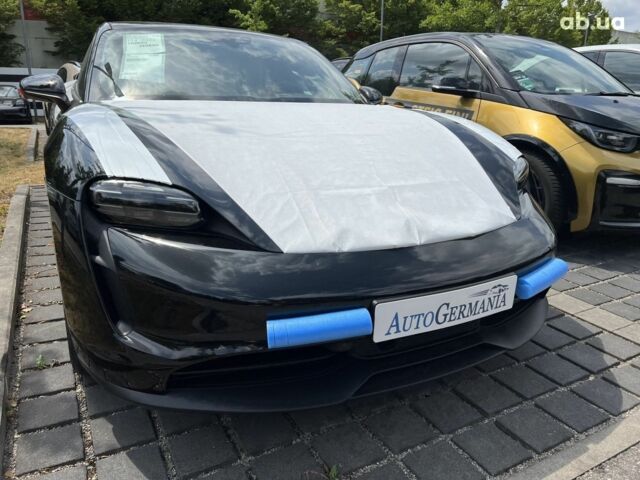 Порше Taycan Cross Turismo, объемом двигателя 0 л и пробегом 0 тыс. км за 150957 $, фото 13 на Automoto.ua