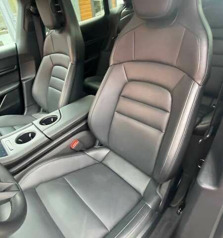 Порше Taycan Cross Turismo, объемом двигателя 0 л и пробегом 30 тыс. км за 83000 $, фото 26 на Automoto.ua