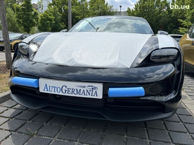 Порше Taycan Cross Turismo, объемом двигателя 0 л и пробегом 0 тыс. км за 150957 $, фото 1 на Automoto.ua