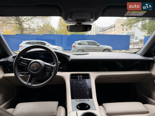 Порше Taycan Cross Turismo, объемом двигателя 0 л и пробегом 29 тыс. км за 82400 $, фото 25 на Automoto.ua