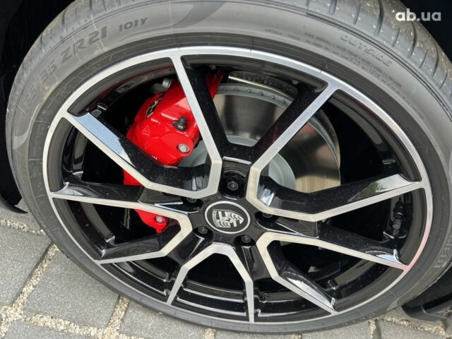 Порше Taycan Cross Turismo, объемом двигателя 0 л и пробегом 0 тыс. км за 150957 $, фото 22 на Automoto.ua