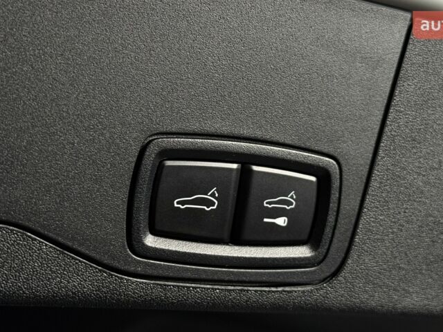 Порше Taycan Cross Turismo, об'ємом двигуна 0 л та пробігом 0 тис. км за 128402 $, фото 34 на Automoto.ua