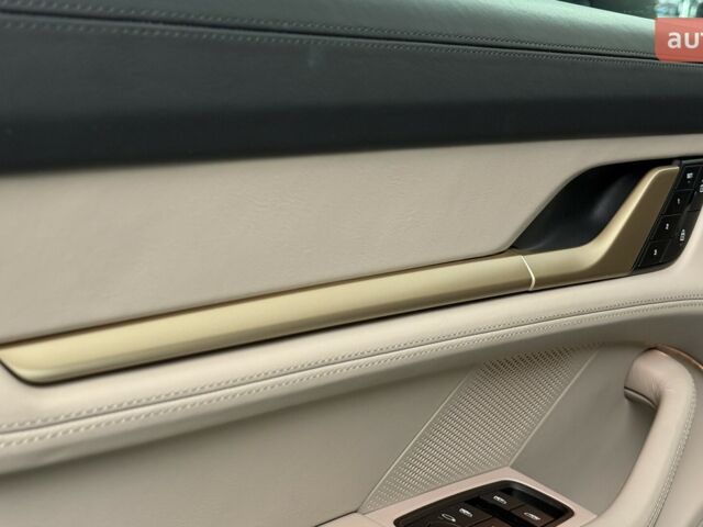 Порше Taycan Cross Turismo, объемом двигателя 0 л и пробегом 0 тыс. км за 124183 $, фото 16 на Automoto.ua