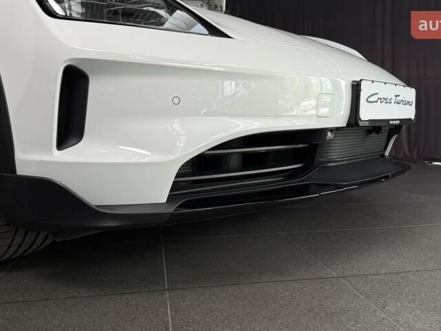 Порше Taycan Cross Turismo, объемом двигателя 0 л и пробегом 0 тыс. км за 124183 $, фото 30 на Automoto.ua
