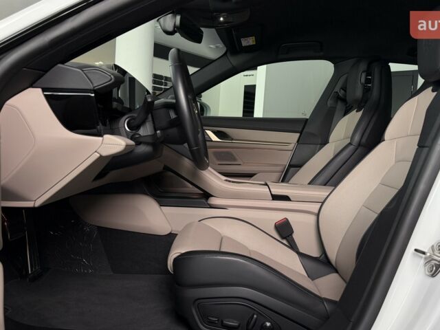 Порше Taycan Cross Turismo, объемом двигателя 0 л и пробегом 0 тыс. км за 124183 $, фото 8 на Automoto.ua