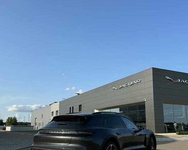 Сірий Порше Taycan Cross Turismo, об'ємом двигуна 0 л та пробігом 58 тис. км за 88000 $, фото 2 на Automoto.ua