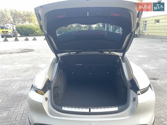 Серый Порше Taycan Cross Turismo, объемом двигателя 0 л и пробегом 31 тыс. км за 86490 $, фото 31 на Automoto.ua