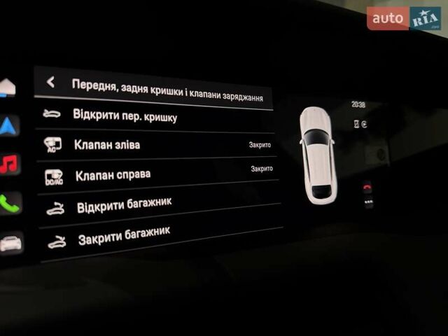 Серый Порше Taycan Cross Turismo, объемом двигателя 0 л и пробегом 1 тыс. км за 115900 $, фото 65 на Automoto.ua