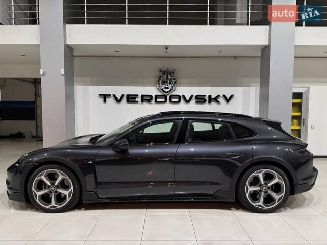 Серый Порше Taycan Cross Turismo, объемом двигателя 0 л и пробегом 1 тыс. км за 115900 $, фото 40 на Automoto.ua