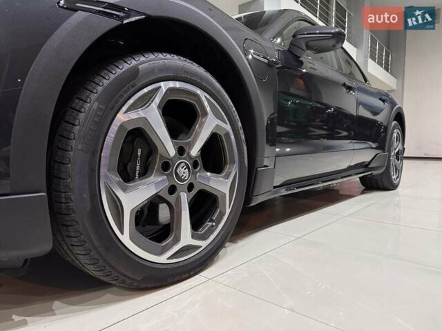 Серый Порше Taycan Cross Turismo, объемом двигателя 0 л и пробегом 1 тыс. км за 115900 $, фото 70 на Automoto.ua