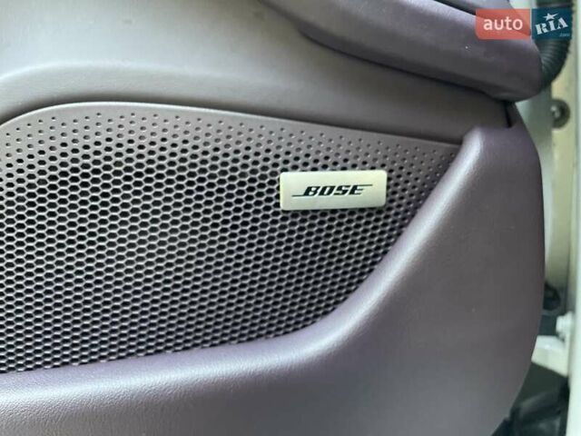 Серый Порше Taycan Cross Turismo, объемом двигателя 0 л и пробегом 31 тыс. км за 86490 $, фото 23 на Automoto.ua