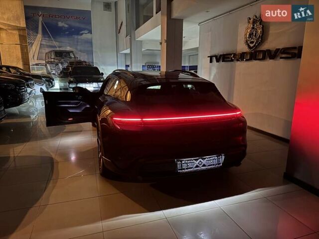 Серый Порше Taycan Cross Turismo, объемом двигателя 0 л и пробегом 1 тыс. км за 115900 $, фото 11 на Automoto.ua