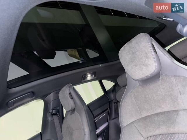 Серый Порше Taycan Cross Turismo, объемом двигателя 0 л и пробегом 1 тыс. км за 115900 $, фото 108 на Automoto.ua