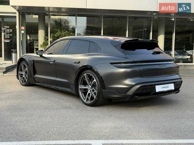 Сірий Порше Taycan Cross Turismo, об'ємом двигуна 0 л та пробігом 13 тис. км за 95000 $, фото 7 на Automoto.ua
