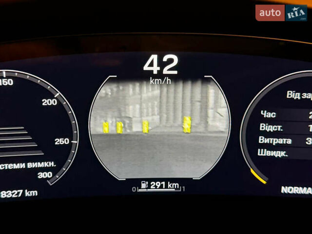 Сірий Порше Taycan Cross Turismo, об'ємом двигуна 0 л та пробігом 18 тис. км за 149900 $, фото 26 на Automoto.ua