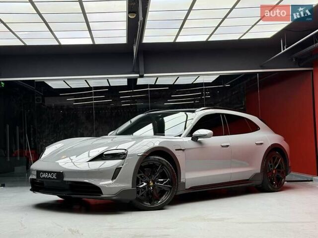 Серый Порше Taycan Cross Turismo, объемом двигателя 0 л и пробегом 29 тыс. км за 83900 $, фото 6 на Automoto.ua