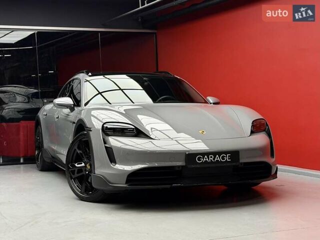 Серый Порше Taycan Cross Turismo, объемом двигателя 0 л и пробегом 29 тыс. км за 83900 $, фото 9 на Automoto.ua