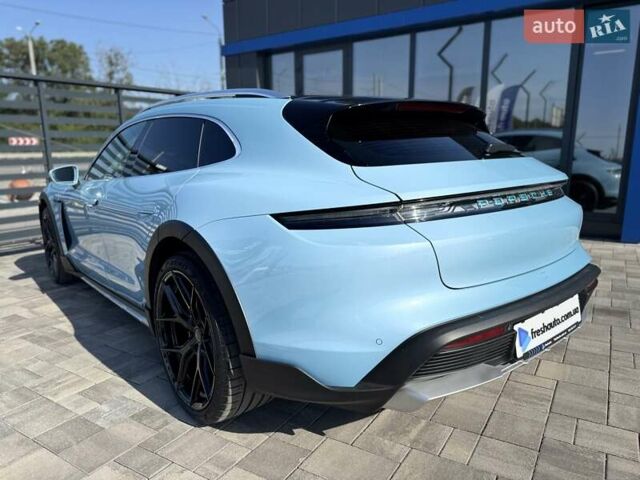 Синий Порше Taycan Cross Turismo, объемом двигателя 0 л и пробегом 57 тыс. км за 65900 $, фото 10 на Automoto.ua