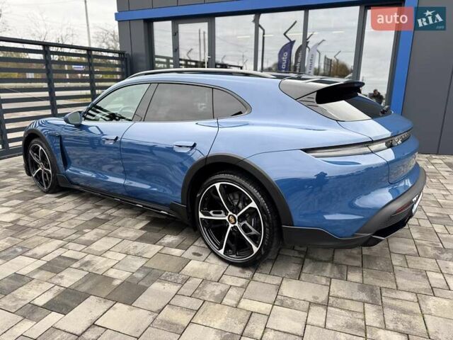 Синий Порше Taycan Cross Turismo, объемом двигателя 0 л и пробегом 17 тыс. км за 80900 $, фото 9 на Automoto.ua