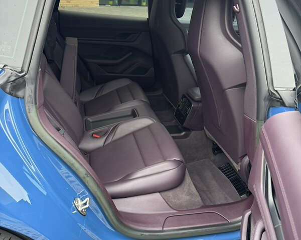 Синій Порше Taycan Cross Turismo, об'ємом двигуна 0 л та пробігом 18 тис. км за 83700 $, фото 6 на Automoto.ua