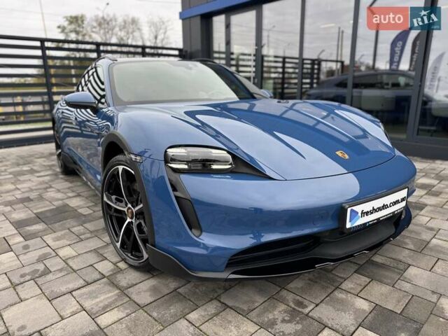 Синий Порше Taycan Cross Turismo, объемом двигателя 0 л и пробегом 17 тыс. км за 80900 $, фото 6 на Automoto.ua