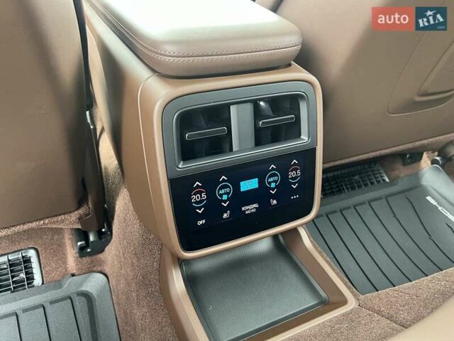 Зеленый Порше Taycan Cross Turismo, объемом двигателя 0 л и пробегом 7 тыс. км за 134262 $, фото 52 на Automoto.ua