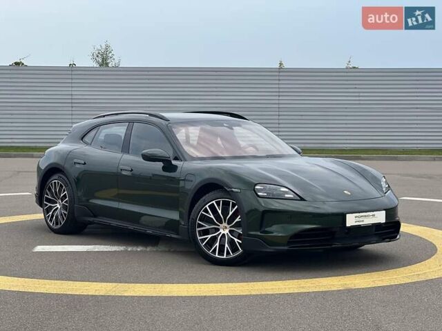 Зеленый Порше Taycan Cross Turismo, объемом двигателя 0 л и пробегом 7 тыс. км за 134262 $, фото 11 на Automoto.ua
