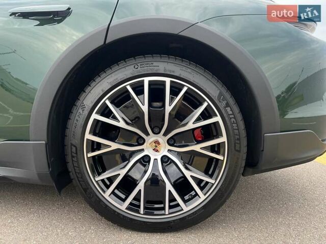 Зеленый Порше Taycan Cross Turismo, объемом двигателя 0 л и пробегом 7 тыс. км за 134262 $, фото 22 на Automoto.ua