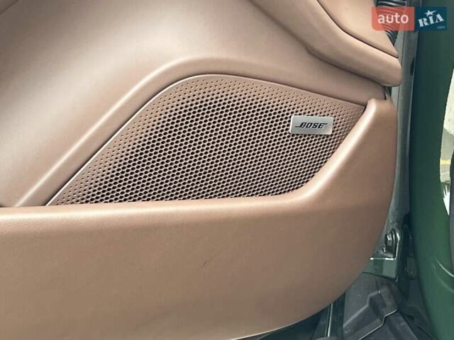 Зеленый Порше Taycan Cross Turismo, объемом двигателя 0 л и пробегом 7 тыс. км за 134262 $, фото 43 на Automoto.ua