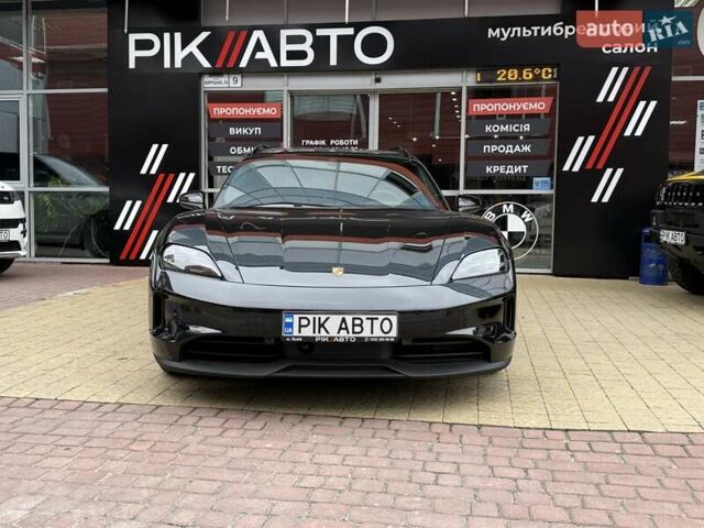 Черный Порше Taycan Sport Turismo, объемом двигателя 0 л и пробегом 9 тыс. км за 84900 $, фото 2 на Automoto.ua