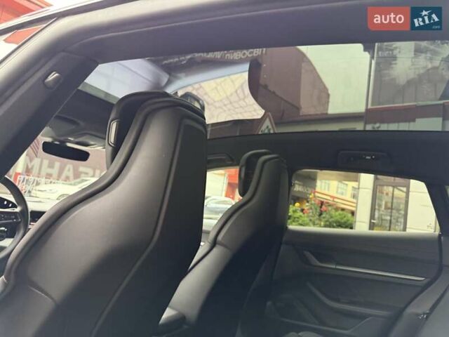 Черный Порше Taycan Sport Turismo, объемом двигателя 0 л и пробегом 9 тыс. км за 84900 $, фото 35 на Automoto.ua