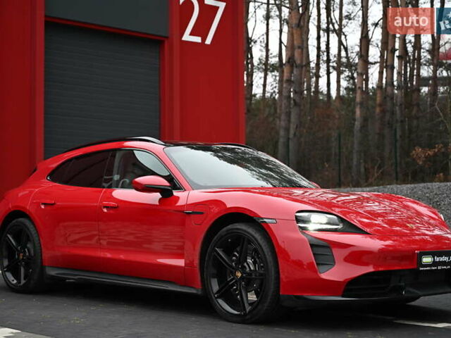 Красный Порше Taycan Sport Turismo, объемом двигателя 0 л и пробегом 34 тыс. км за 84067 $, фото 8 на Automoto.ua