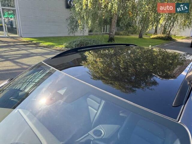 Серый Порше Taycan Sport Turismo, объемом двигателя 0 л и пробегом 15 тыс. км за 89000 $, фото 23 на Automoto.ua