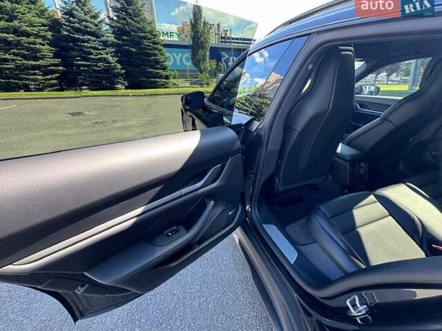 Серый Порше Taycan Sport Turismo, объемом двигателя 0 л и пробегом 15 тыс. км за 89000 $, фото 71 на Automoto.ua