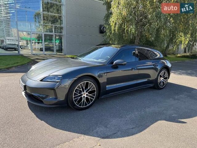 Серый Порше Taycan Sport Turismo, объемом двигателя 0 л и пробегом 15 тыс. км за 89000 $, фото 91 на Automoto.ua