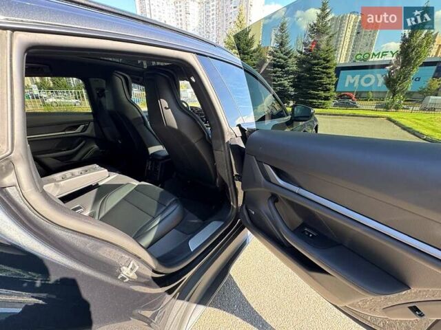 Серый Порше Taycan Sport Turismo, объемом двигателя 0 л и пробегом 15 тыс. км за 89000 $, фото 79 на Automoto.ua
