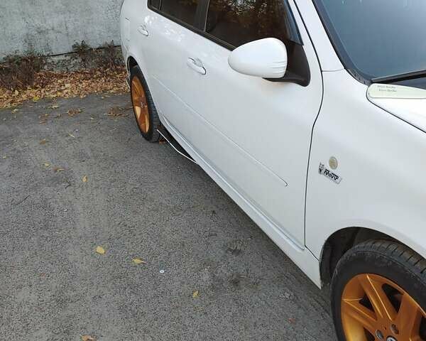 Протон Персона, объемом двигателя 1.6 л и пробегом 145 тыс. км за 6000 $, фото 4 на Automoto.ua