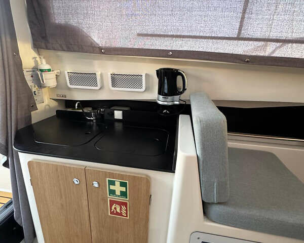 Квиксильвер Актив, объемом двигателя 0 л и пробегом 3 тыс. км за 55000 $, фото 20 на Automoto.ua