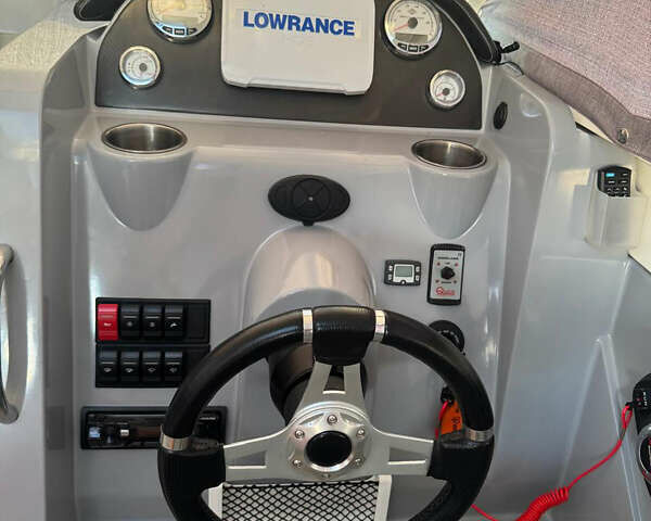 Квиксильвер Актив, объемом двигателя 0 л и пробегом 3 тыс. км за 55000 $, фото 26 на Automoto.ua