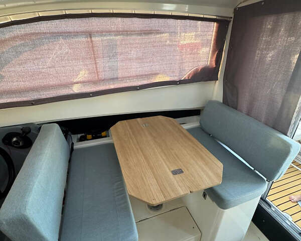 Квиксильвер Актив, объемом двигателя 0 л и пробегом 3 тыс. км за 55000 $, фото 31 на Automoto.ua