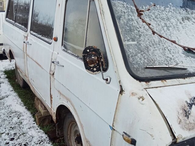 Белый РАФ 2203, объемом двигателя 2.4 л и пробегом 3 тыс. км за 927 $, фото 2 на Automoto.ua