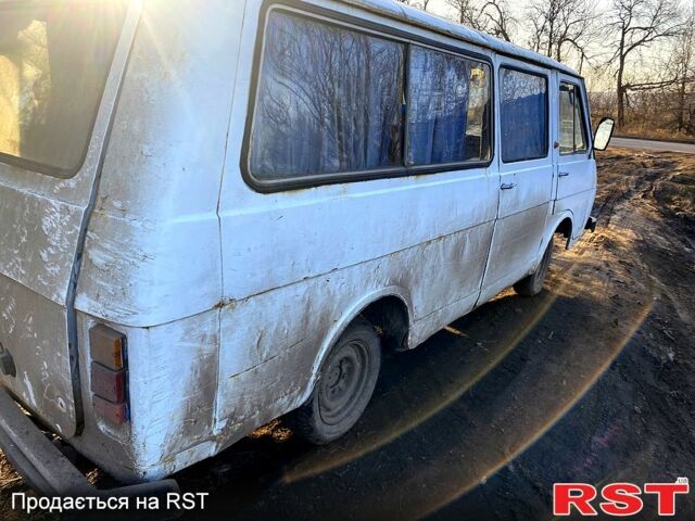 РАФ 2203, объемом двигателя 24 л и пробегом 0 тыс. км за 1090 $, фото 3 на Automoto.ua