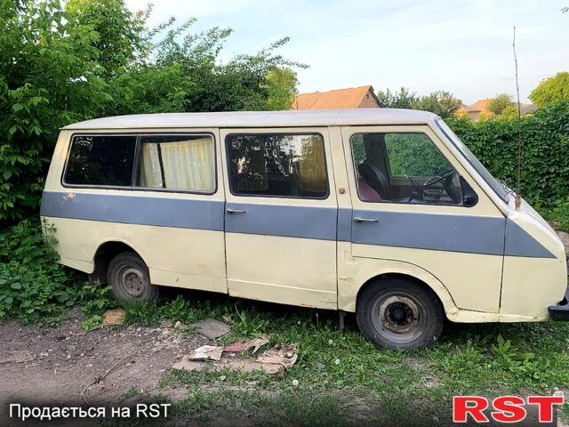РАФ 2203, объемом двигателя 2.5 л и пробегом 160 тыс. км за 700 $, фото 1 на Automoto.ua