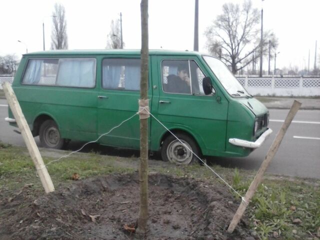 Зелений РАФ 2203, об'ємом двигуна 2.4 л та пробігом 600 тис. км за 355 $, фото 1 на Automoto.ua