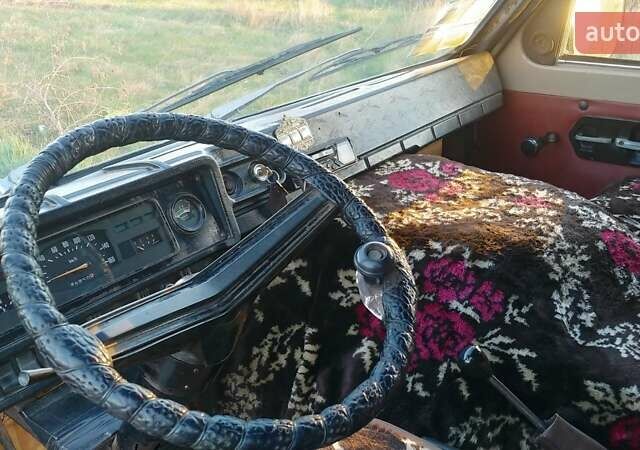 Бежевый РАФ 22031, объемом двигателя 2.45 л и пробегом 87 тыс. км за 1840 $, фото 5 на Automoto.ua